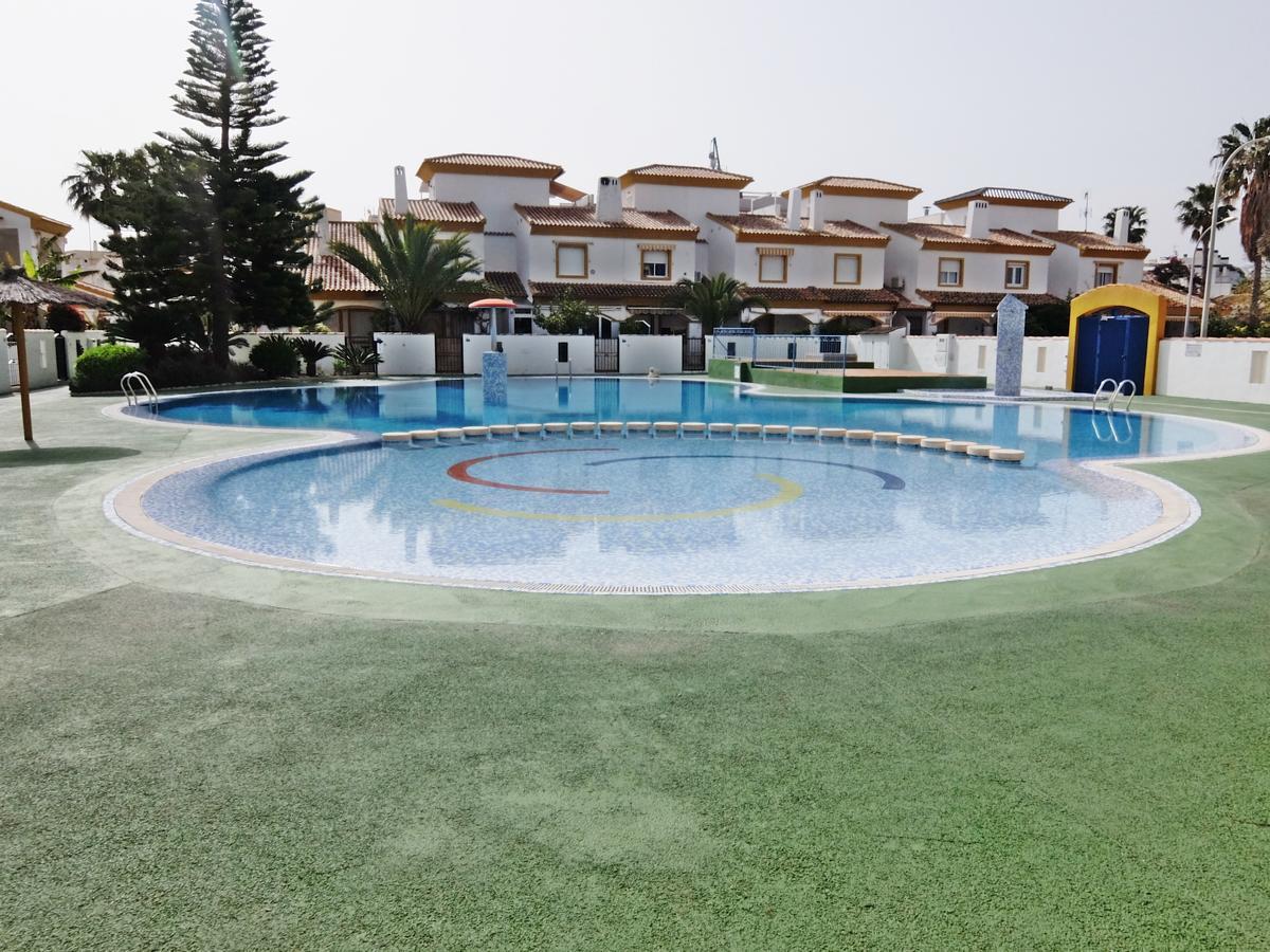 Apartamento Familiar Junto A La Playa De San Fernando - Oliva Exterior photo
