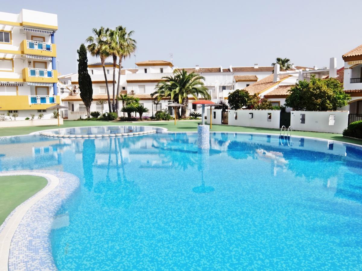Apartamento Familiar Junto A La Playa De San Fernando - Oliva Exterior photo