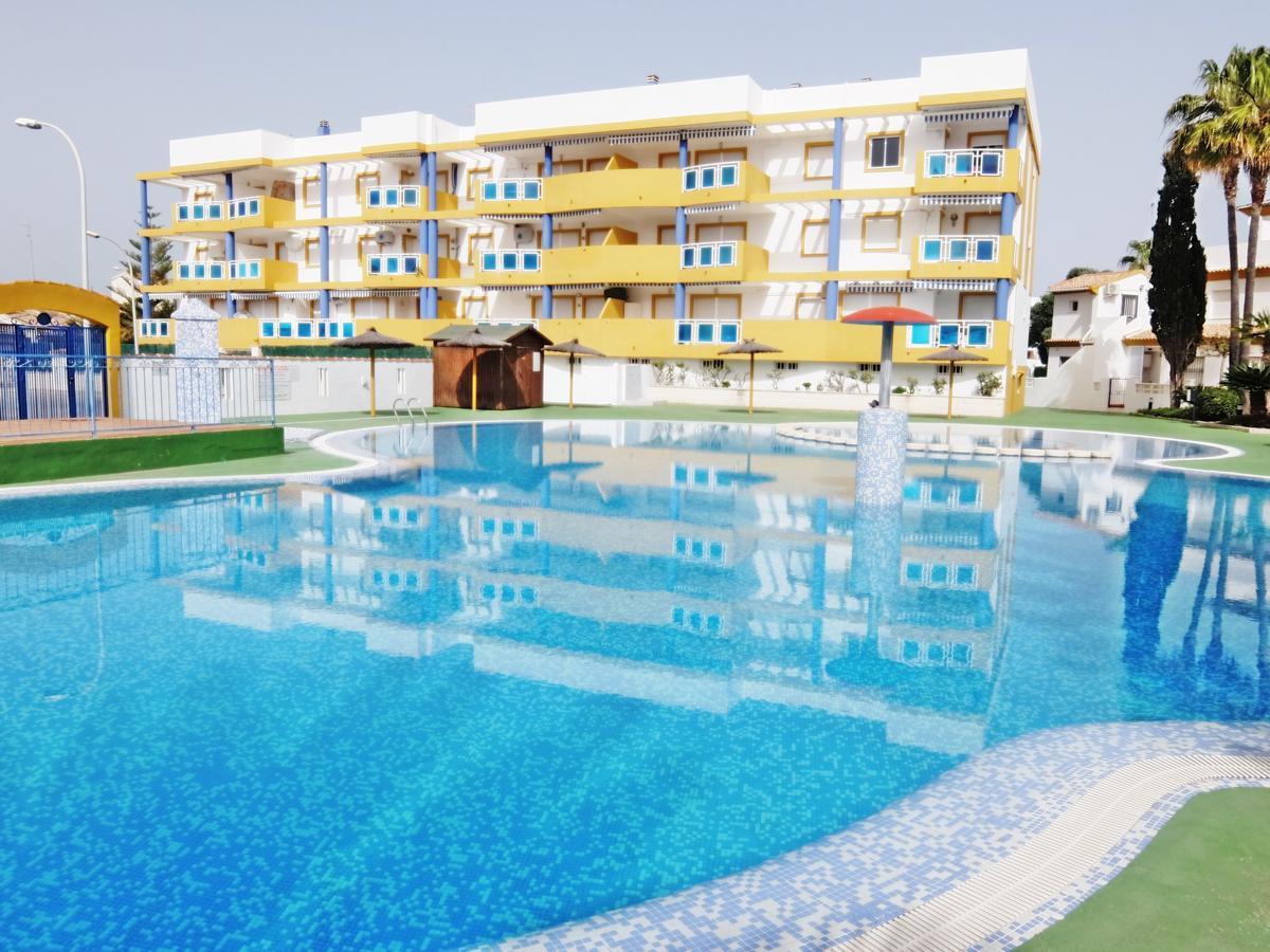 Apartamento Familiar Junto A La Playa De San Fernando - Oliva Exterior photo